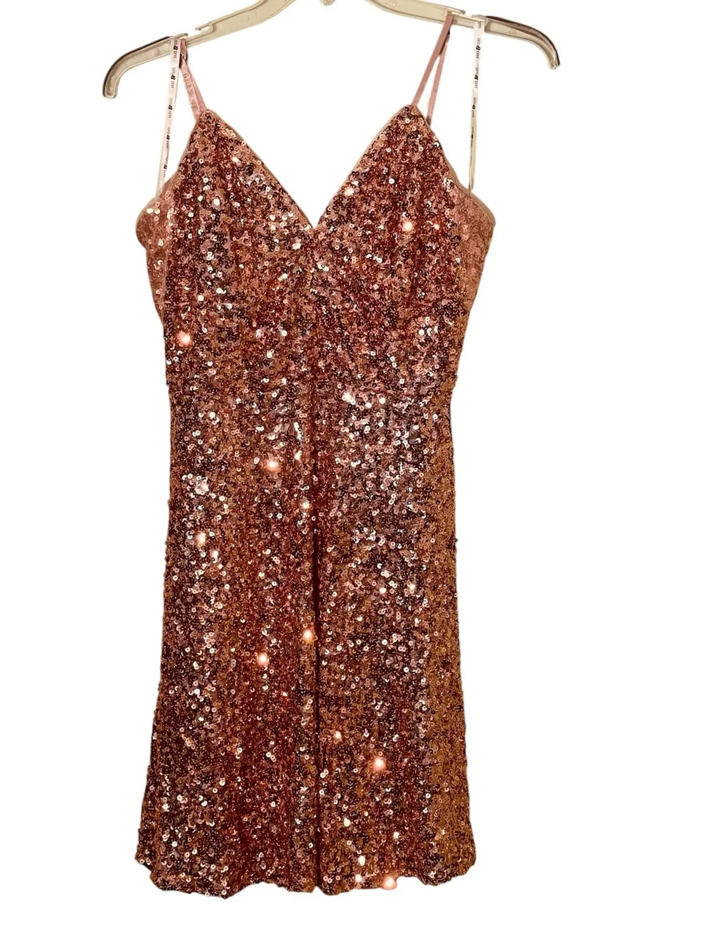 NWT-Jules & Cleo by David’s Bridal, Gold all sequined mini dress. Size 12 - Picture 5 of 12